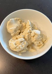 Crème glacée aux noix de cajou et à l’avoine maison onctueuse
